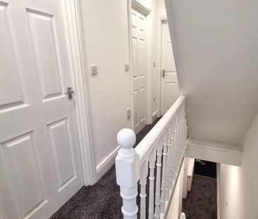 4 bedroom private hall to rent - Photo 2