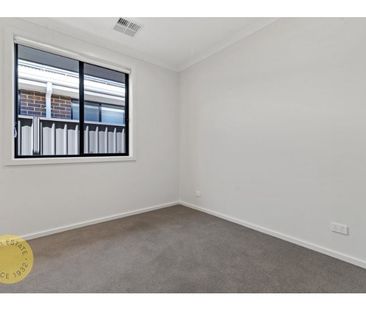 10 Bridgman Road, Findon - Photo 4