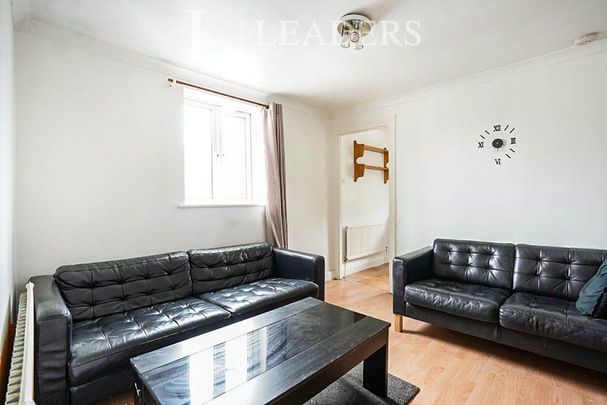2 bedroom flat to rent - Photo 1
