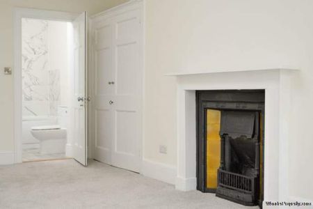 2 bedroom property to rent in Bath - Photo 3