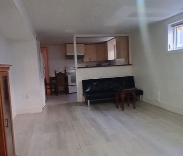 For Lease - 112 Petworth Crescent, Toronto, Ontario - Photo 4