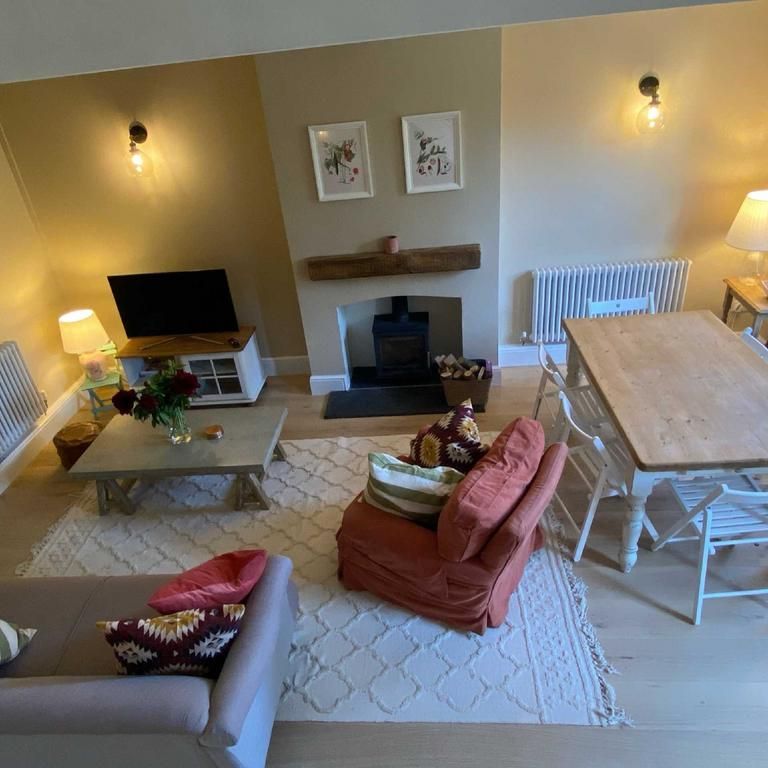 2 bedroom house to rent - Photo 1