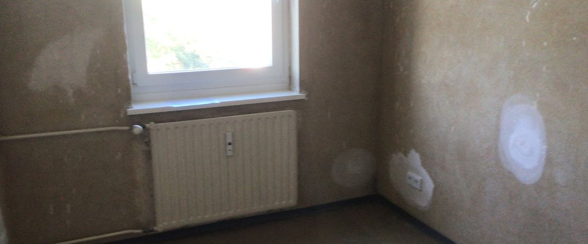 Renovierungsbedürftige Dreizimmerwohnung im 5. OG mit Aufzug und Balkon - Foto 1