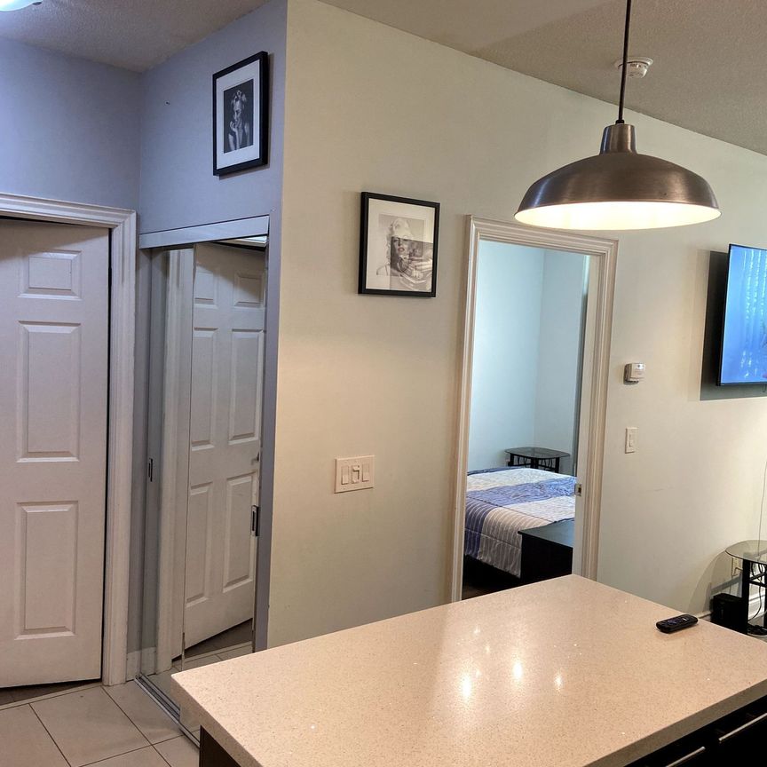 For Lease - 39 Galleria Parkway Unit# 106, Markham, Ontario - Photo 1