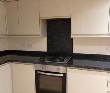 Marvels Lane, Grove Park, London, SE12 - Photo 6