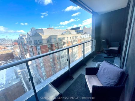 70 Princess Street #807E - Photo 5