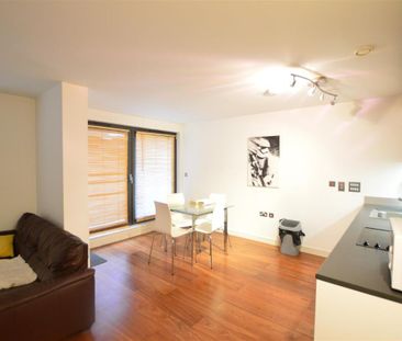 Mosaic Apartment, 26 High Street, Slough - Photo 2