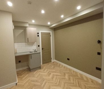 Studio Flat, Valentine Road, HA2 - Photo 2