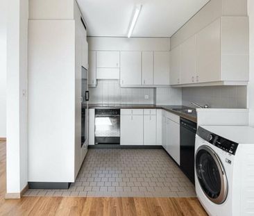 Just right for a small family or a couple - Photo 4