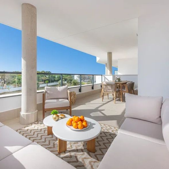 Alquiler de piso en Calle Archidona, 2 -6-8 - Photo 1