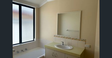 Convenient Location - Photo 5