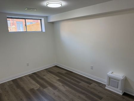 For Lease - 2111 Wilson Street, Innisfil, Ontario - Photo 5