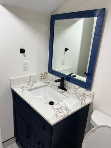 For Lease - 154 Bristol Road, Mississauga, Ontario - Photo 4