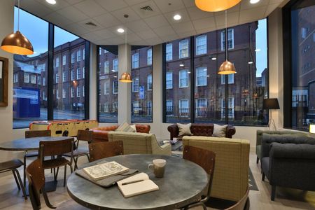 Studio to rent - Photo 2