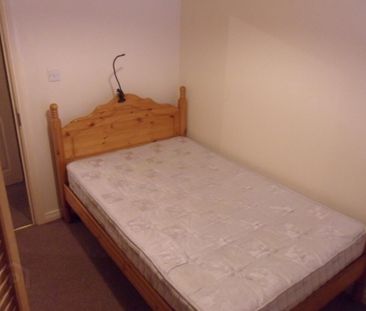 Flat 2, 42 Ulsterville Avenue, Botanic, Belfast, BT9 7AQ - Photo 3