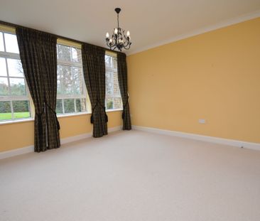 2 bedroom flat to rent, - Photo 1