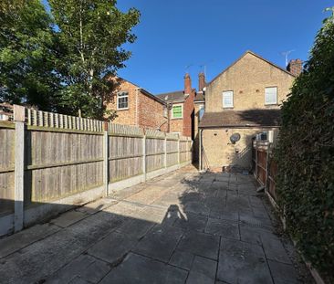 Victoria Crescent, Chelmsford, CM1 - Photo 6