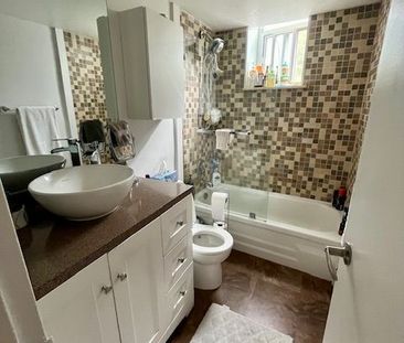 For Lease - 335 Lonsdale Road Unit# 310, Toronto, Ontario - Photo 6