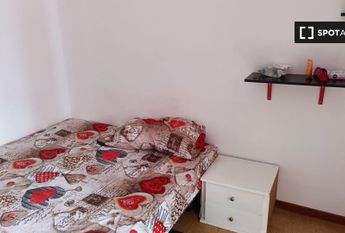 Piazza Ragusa, Rome, Lazio 00182