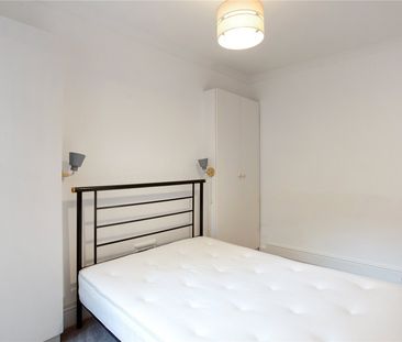 Queenstown Road, London, SW8 flat to rent - Photo 4