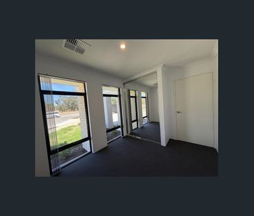 Spacious Family Home Available Now - Photo 4