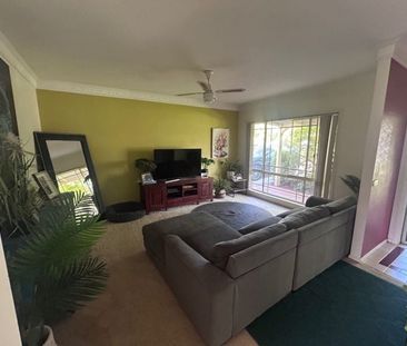 18 McLean Crescent - Photo 3
