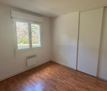 Location Maison 6 pièces 122m² CHAMALIERES 63400 - Photo 2