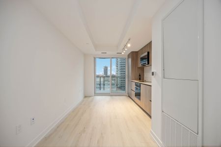 For Lease - 120 Broadway Avenue Unit# 1011, Toronto, Ontario - Photo 2