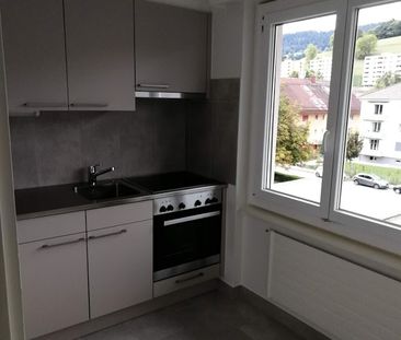 Appartement de 1 pièce au 3ème étage situé dans un quartier calme à... - Photo 2