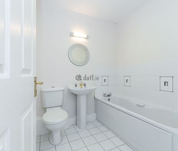 Apartment to rent in Contae Bhaile Átha Cliath, An tSeanchúirt - Photo 3