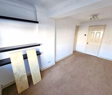 4 bedroom detached house to rent - Photo 5