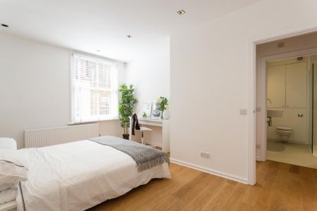 2 bedroom conversion flat with 1 reception and 2 bathrooms in Marylebone, W1U - Photo 5