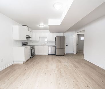 For Lease - 9 Kestrel Court Unit# Lower, Barrie, Ontario - Photo 4