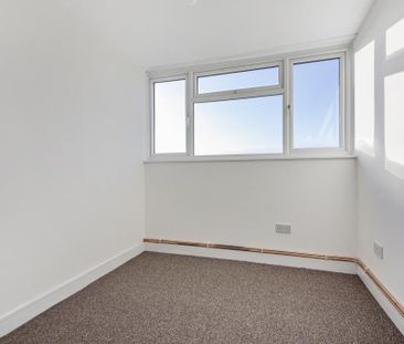 3 bedroom apartment to rent - Photo 5