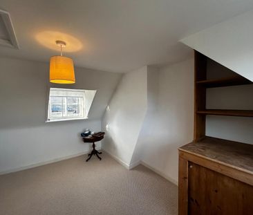 2 bedroom terraced house to rent - Photo 4