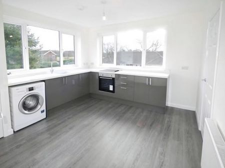 2 bedroom maisonette to rent - Photo 5