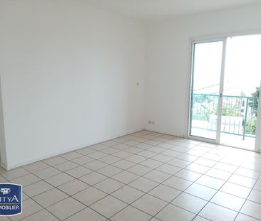 Location Appartement 2 pièces 37m² LE TAMPON 97430 - Photo 1