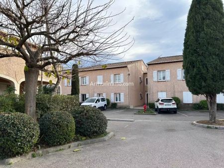 Location Appartement 4 pièces 91 m2 à Aubagne - Photo 4