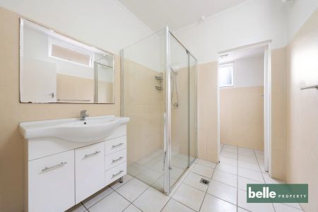 Light Filled 3 Bedroom Home in Prime Location - Photo 5