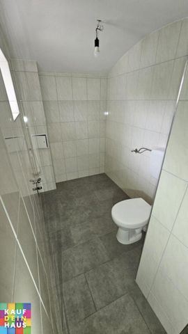 Frisch saniert 1-Zimmerwohnung mit Küche - Photo 2