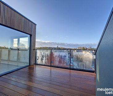 Lichtrijk nieuwbouwappartement met autostaanplaats - Photo 1