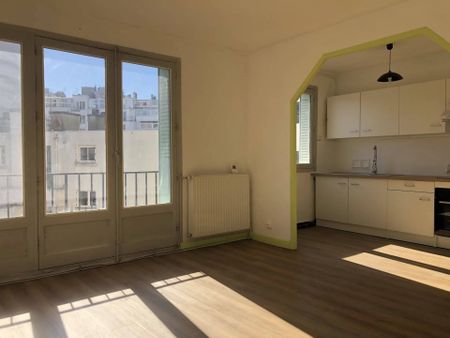 T4 au 12 rue Irvoy 62 m² - Photo 2