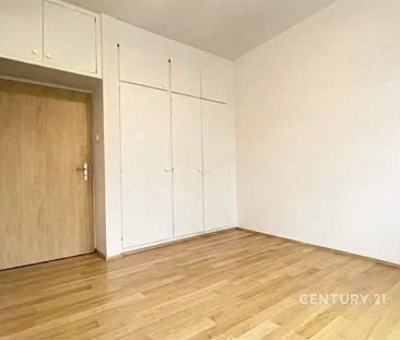 Pronájem slunného 4+kk s lodžií v ulici U mlýna, Záběhlice - Photo 1