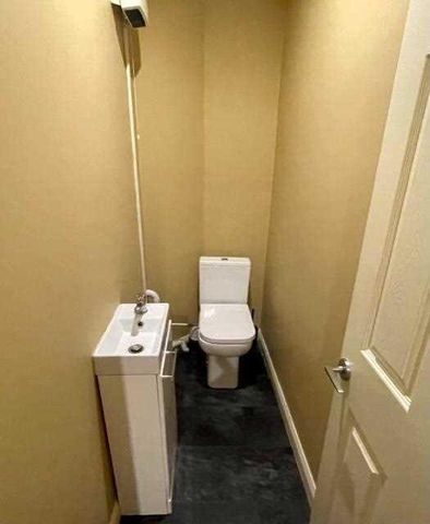 House share to rent - Photo 4