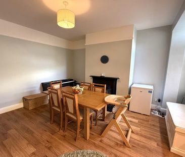 3 Bedroom End Terrace Available Arranging tenancy - Photo 6