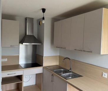 Location Appartement 2 pièces 43m² BLANQUEFORT 33290 - Photo 2