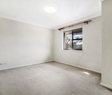 1/16-22 Lyall Street, Leichhardt, NSW 2040 - Photo 3