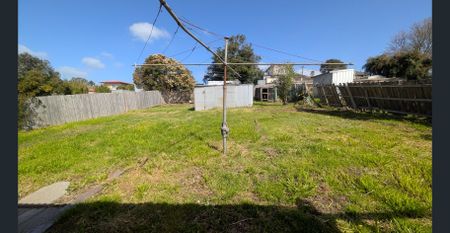 Great 2 Bedroom Home - Photo 5