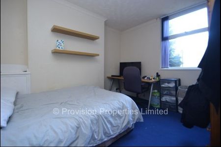 6 Bedroom Student Houses in Leeds - Photo 2