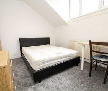 Hessle Terrace, Leeds - Photo 3